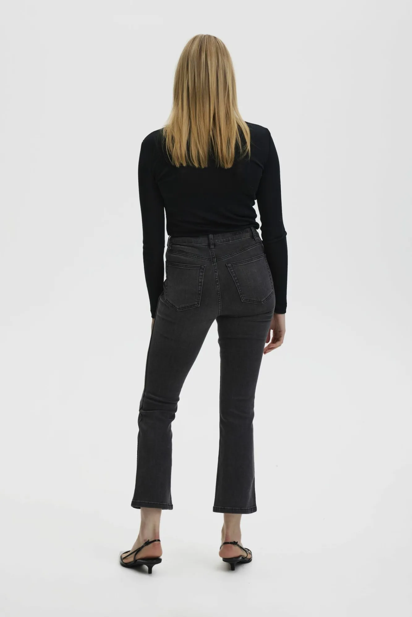 Kvinna Gestuz Jeans^Emilindagz Hw 7/8 Flared Jeans