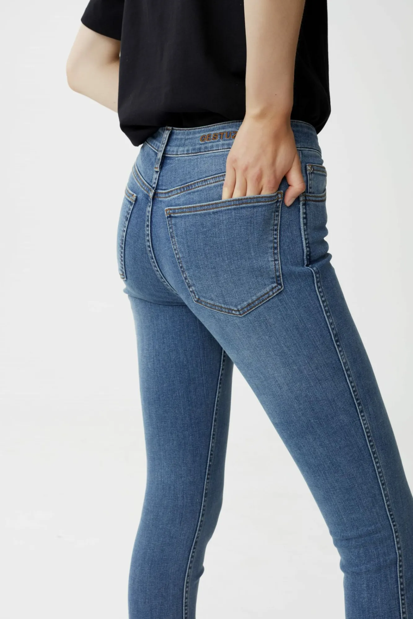 Kvinna Gestuz Jeans^Maggiegz Mw Jeans