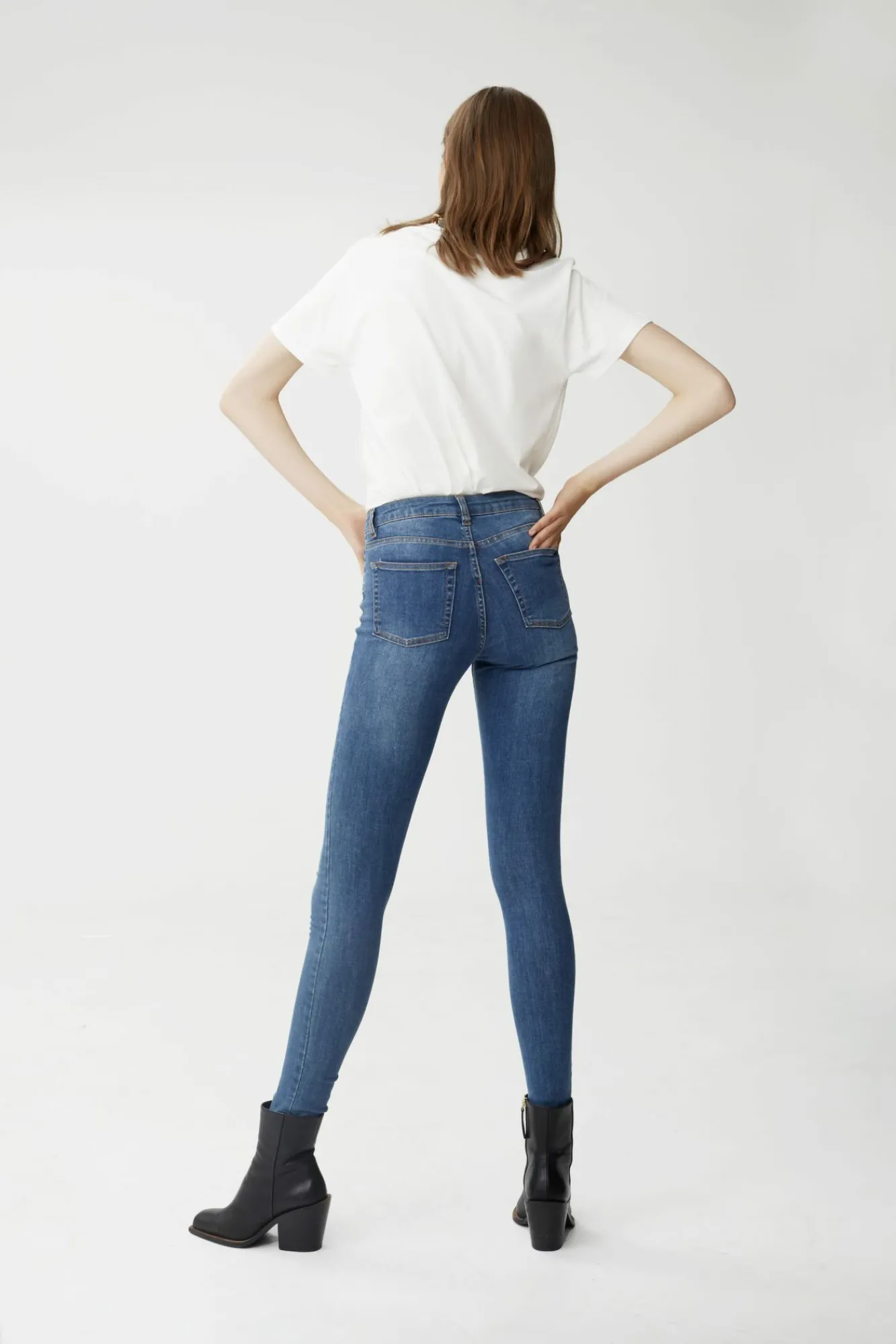 Kvinna Gestuz Jeans^Maggiegz Mw Skinny Jeans